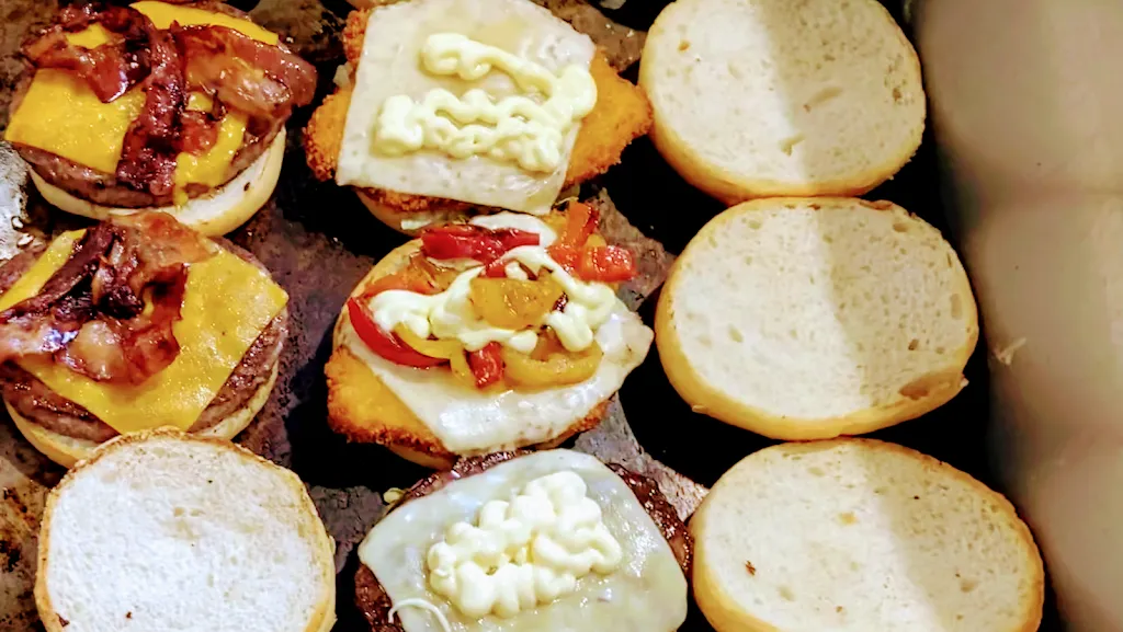 Hamburgeria dei fratelli Lombardi 20.20_Azzano Mella_slider_image_2