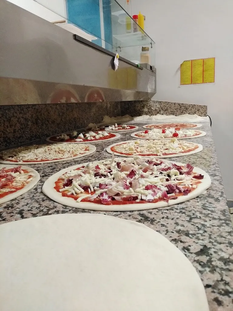 Pizzeria Il Capriccio_Azzano Mella_slider_image_3