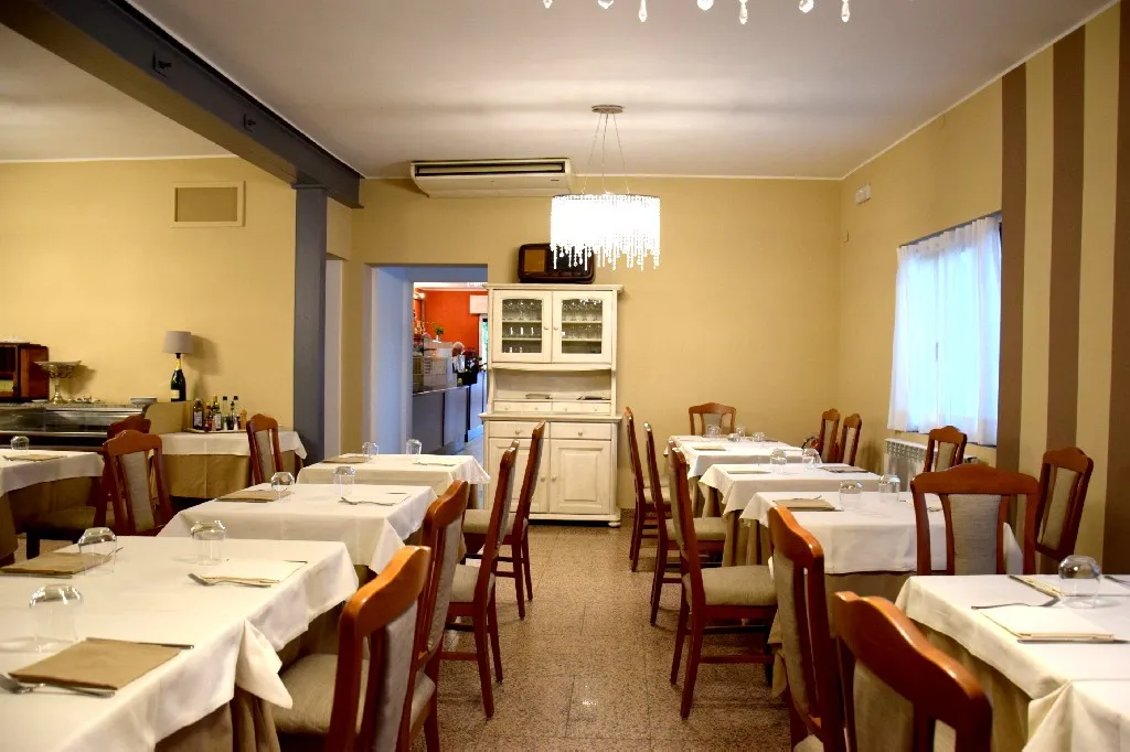 Serenella 2 restaurant in Azzano San Paolo