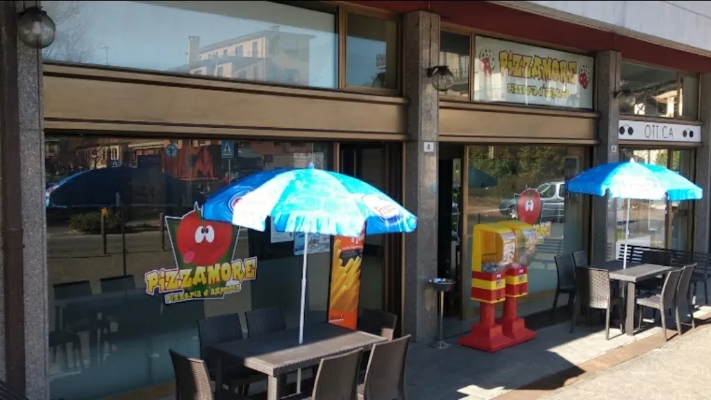 Pizzamore_Azzate_slider_image_1
