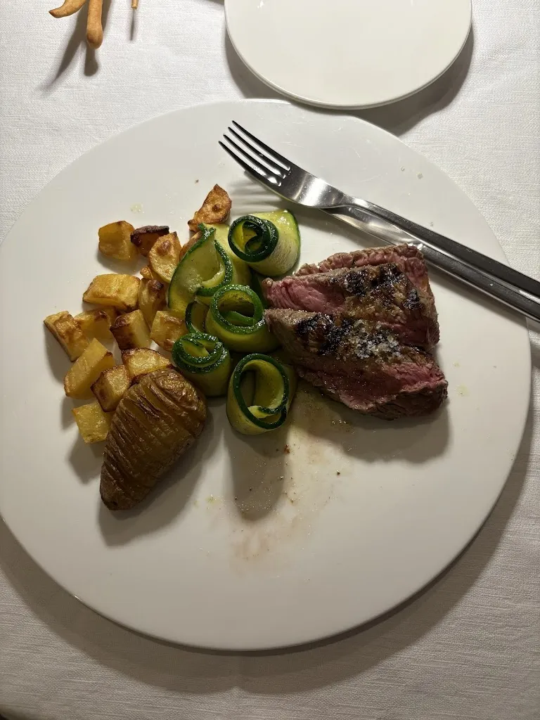 Julianna Veres _Osteria Monti Domaso_Aurogna_recensione