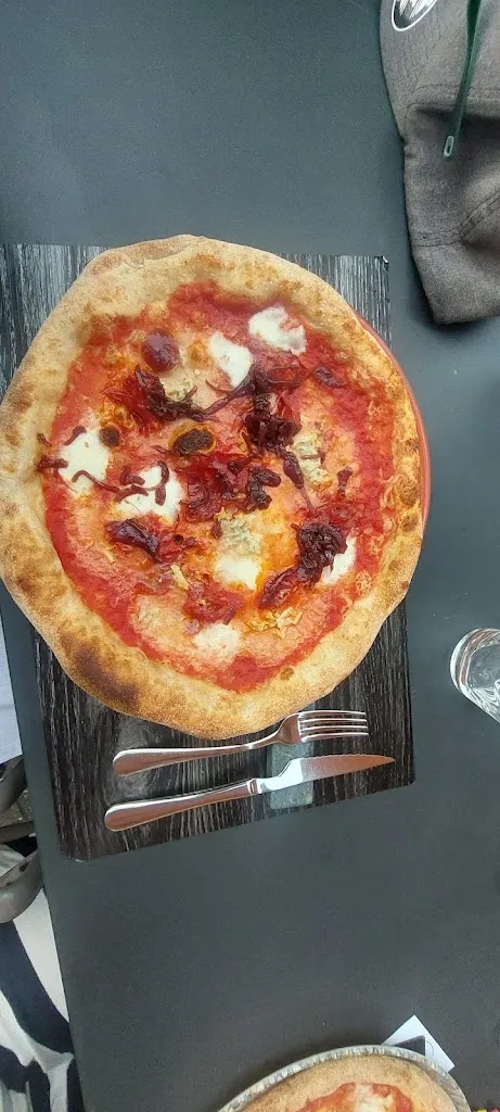 Florian Schulz_Spluga Pizzeria Contemporanea_Aurogna_review