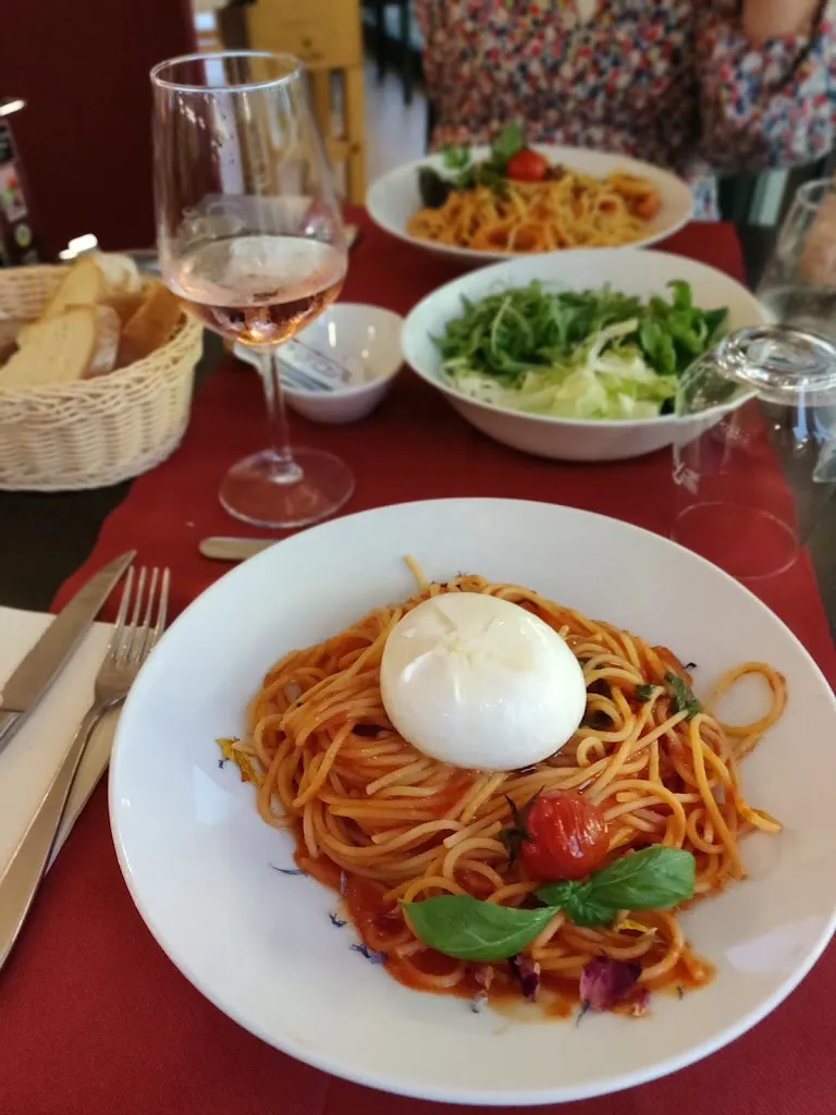 Wenzel Srb_La Ronde Domaso_Aurogna_review