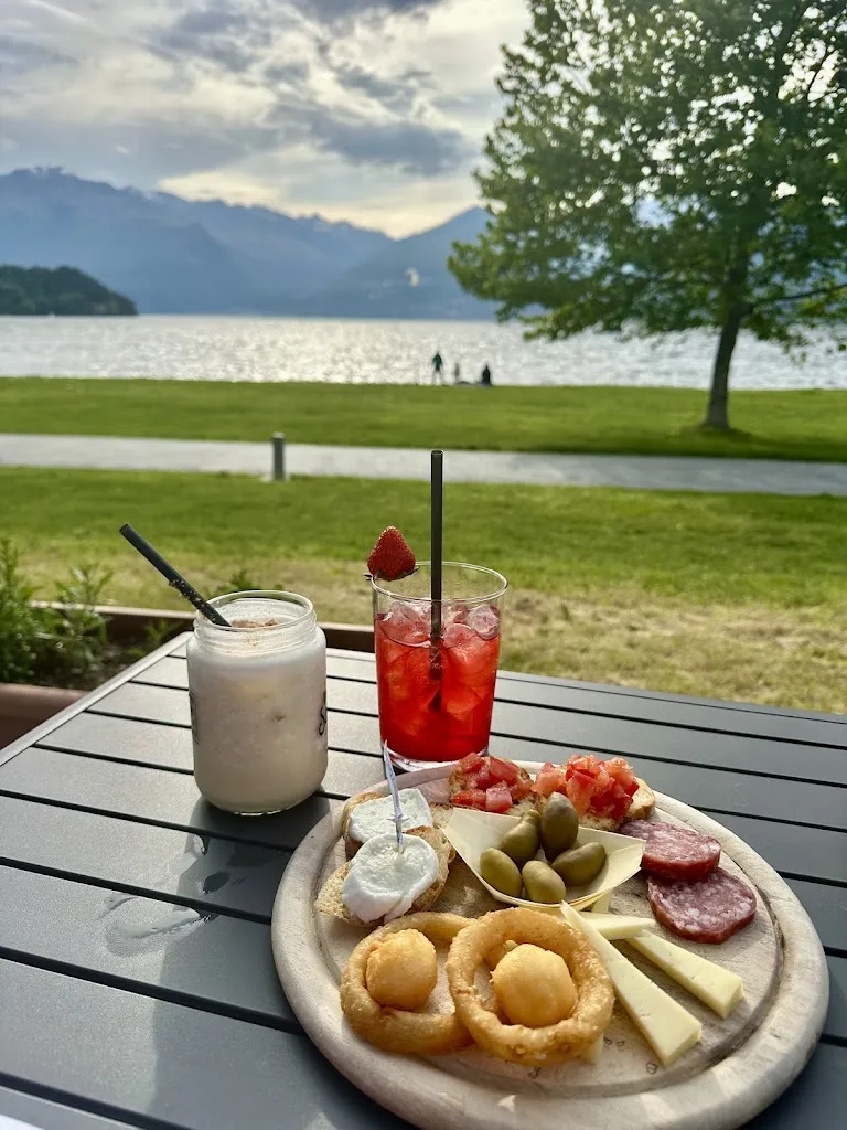 Mood Lounge Bar_Aurogna_slider_image_3