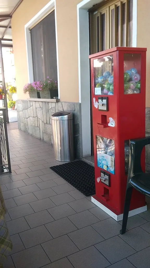 Göktuğ Gül_Bar Caffe'Aggio Vercana_Aurogna_review