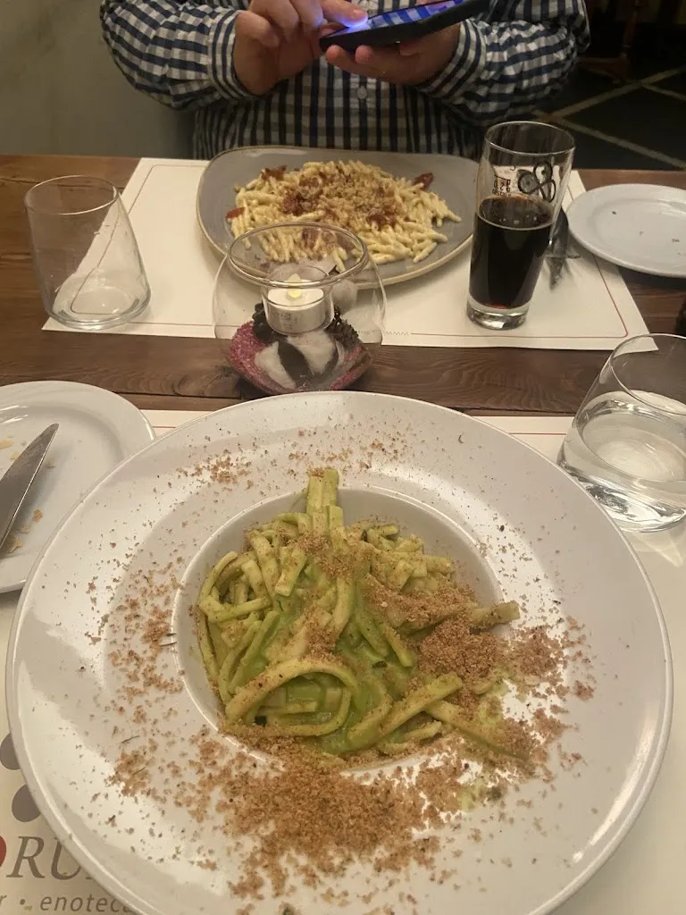 Kate Hopwood_Ad Forum_Valle d'Aosta_Bewertung