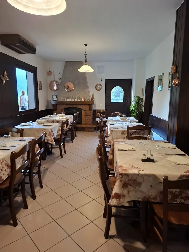 Trattoria Posallo restaurant in Aurogna
