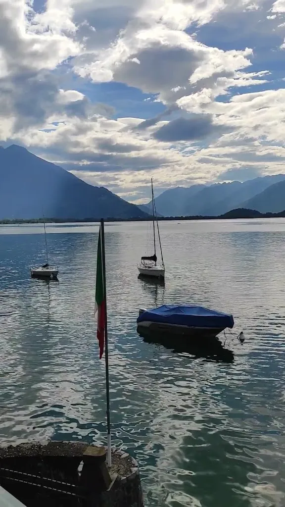 La Canottieri_Aurogna_slider_image_2