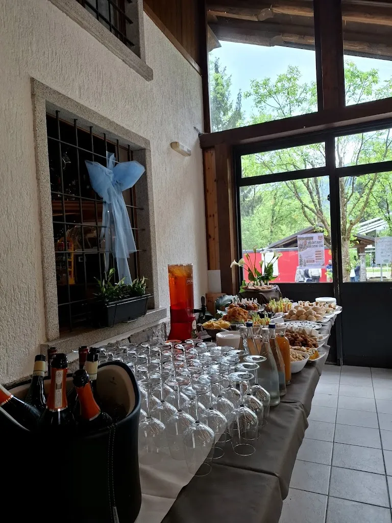 Pineta Bar & Grill restaurant in Bagolino