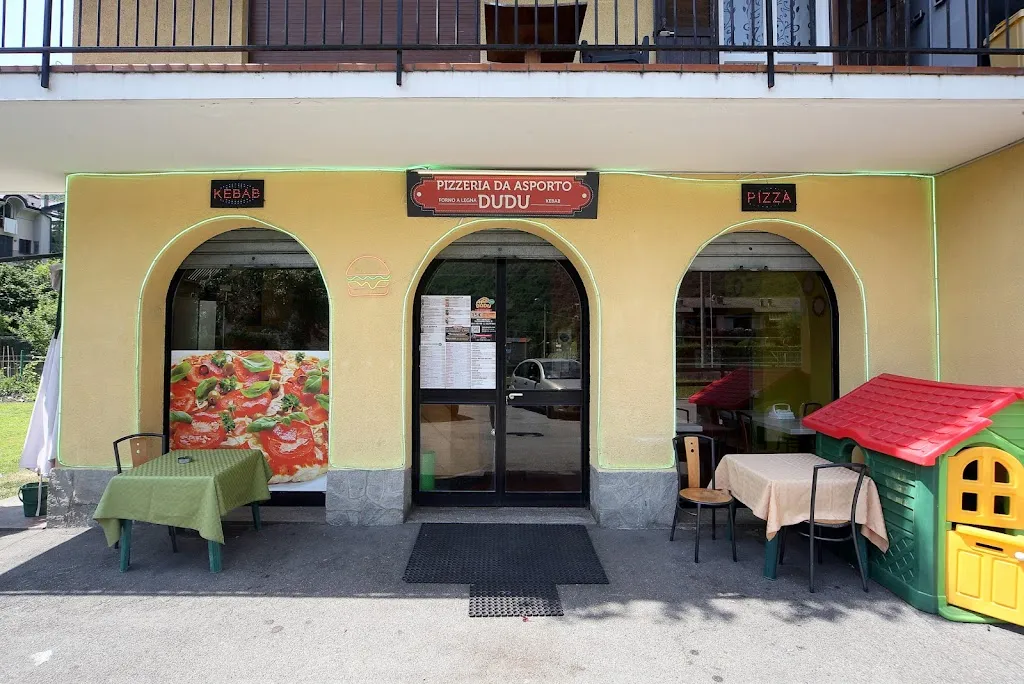 Dudu Pizzeria restaurant in Ballabio