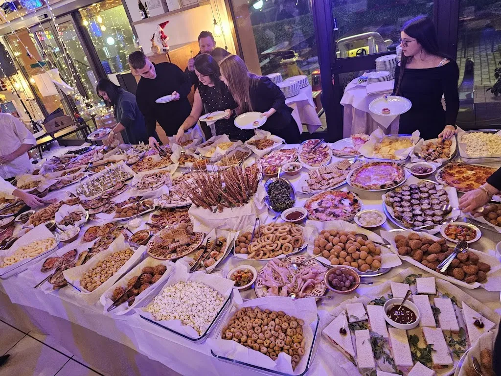 Pizzeria Ristorante Villa Gaia - Parco Divertimenti - Fattoria_Bagnolo San Vito_slider_image_3