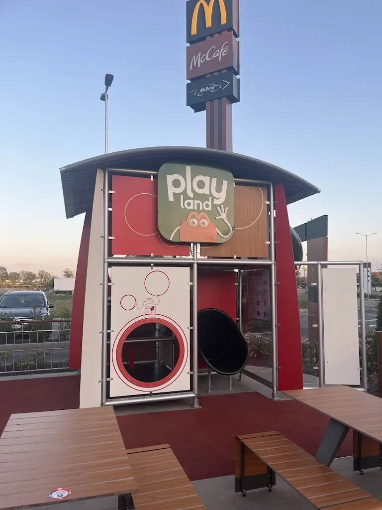 Official Razzy_McDonald's Bagnolo San Vito_Bagnolo San Vito_review