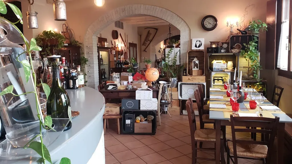 Osteria Antichi Sapori_Bagnolo San Vito_slider_image_3