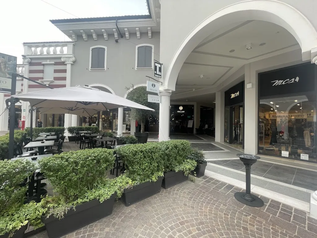 iBellini Cucina Burger e Caffè_Bagnolo San Vito_slider_image_2