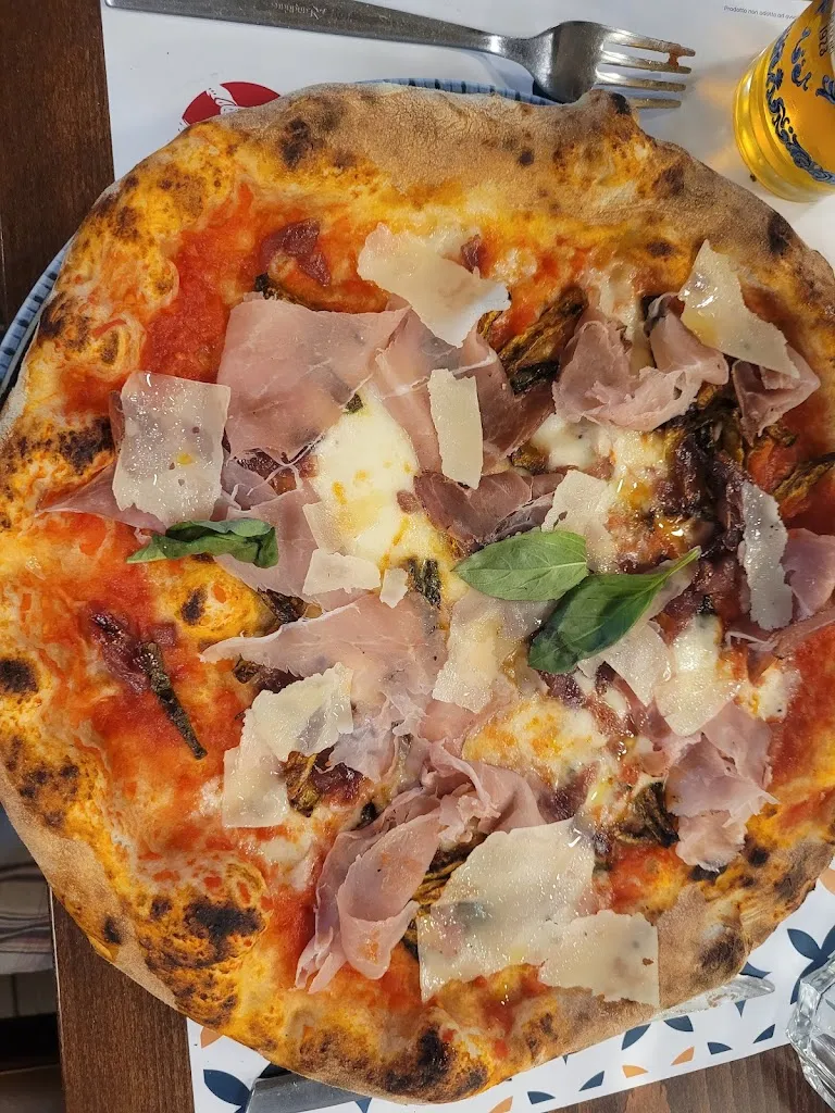 Pierre-Jean Tatin_Saulle Re - Ristorante, Pizzeria e bar_Villair-Amerique_review