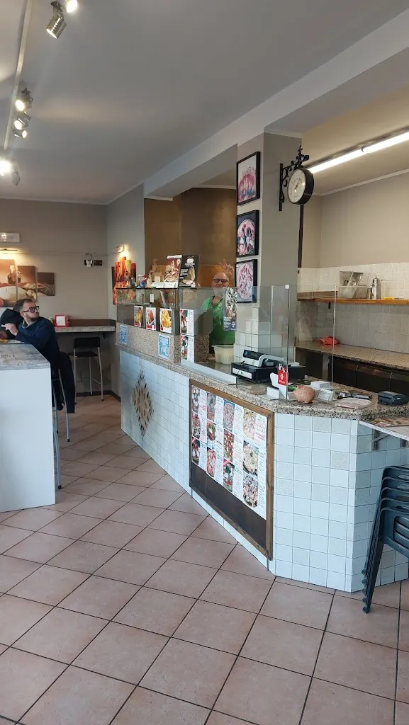 Pizzeria Leonardo restaurant in Barzago