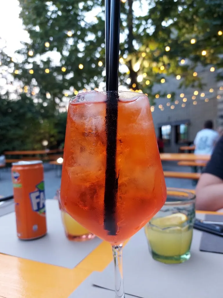 BB AA_BEERGARDEN_Barzana_review