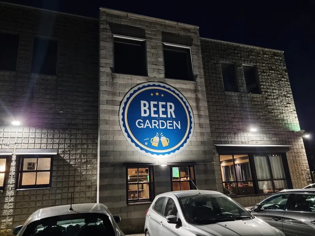 BEERGARDEN restaurant in Barzana