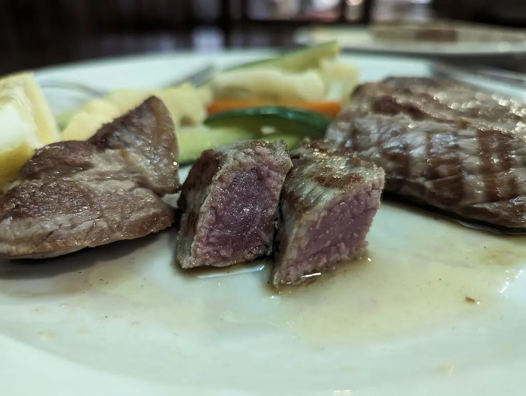 Zizi Korvin-Bene_Ristorante Due Valli_Verres_recensione