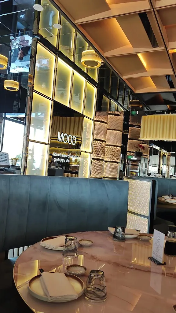 MOOD Bareggio - Sushi, Asian Food & More_Bareggio_slider_image_2