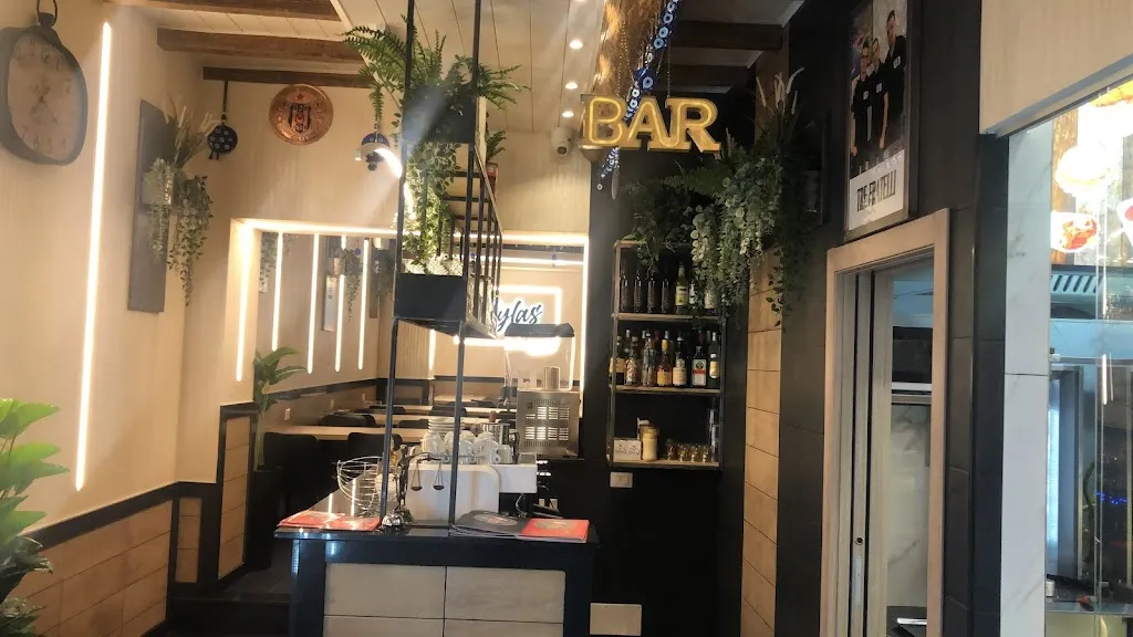 Uylas Kebab Center - Bareggio restaurant in Bareggio