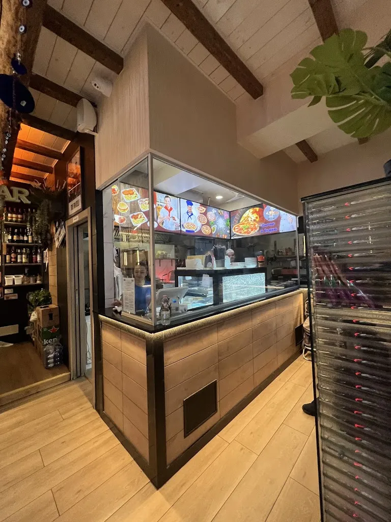 Uylas Kebab Center - Bareggio_Bareggio_slider_image_3