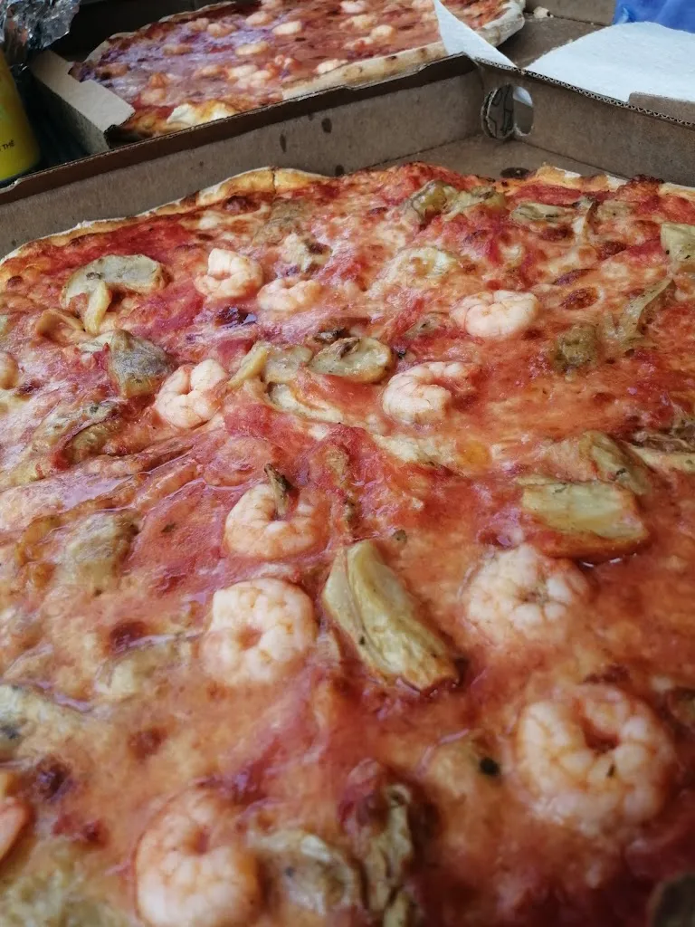 MARTA BRIVIO_Pizzeria Sharm El Sheikh_Barzio_review