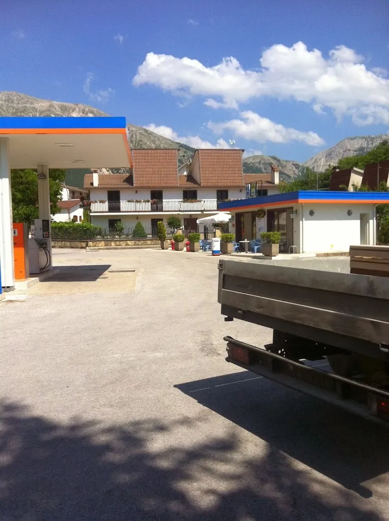 IL CAMINETTO BAR TABACCHI SCOMMESSE GIOCHI Stazione di servizio SANTILLI FUEL_Campo di Giove_slider_image_3