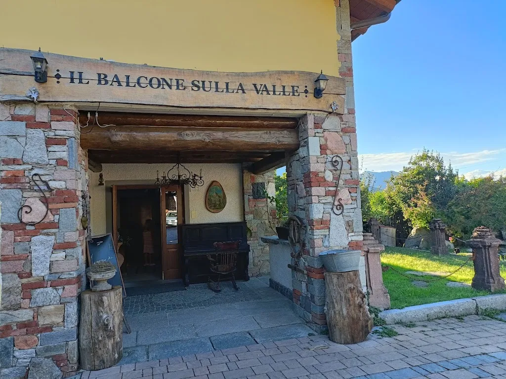 Ristorante @ Agriturismo Il Balcone sulla Valle_Bedero Valcuvia_slider_image_3