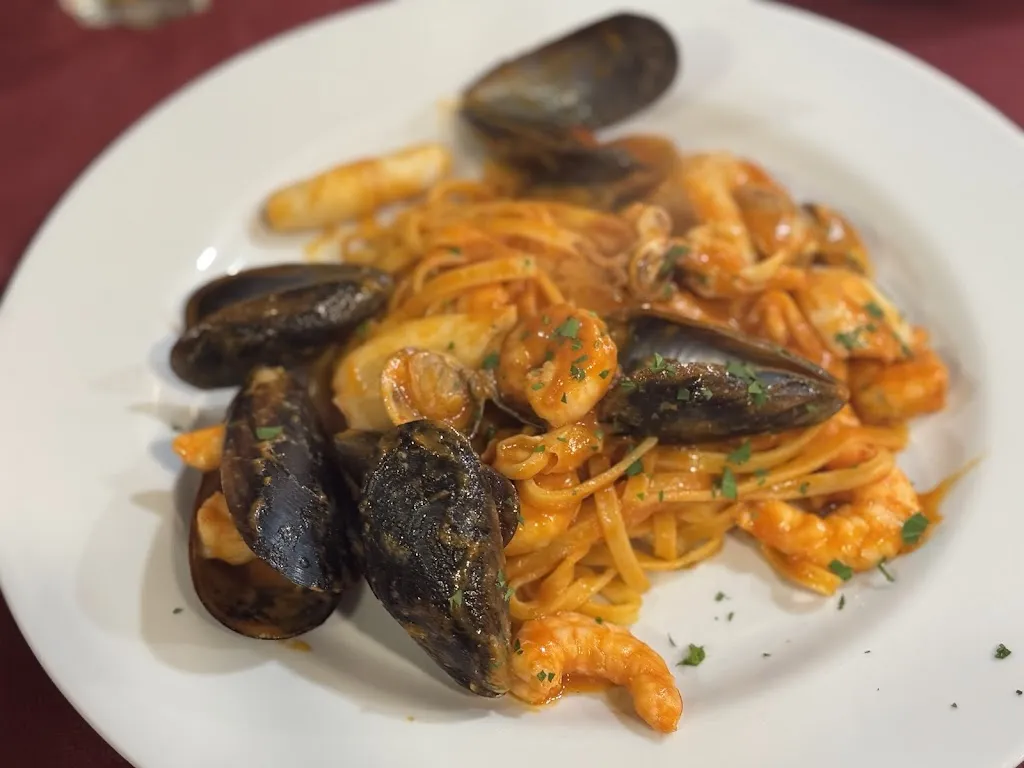 Le Tre Caravelle Pizzeria_Basiglio_slider_image_2