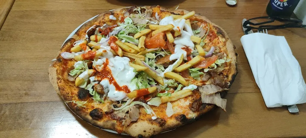 Pizzeria Castello_Belgioioso_slider_image_3