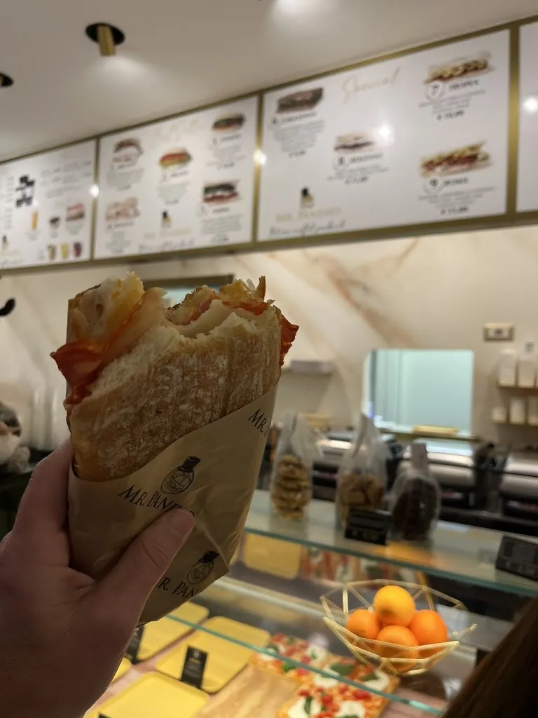 Menu_Mr. Panino_Bellagio_image_5