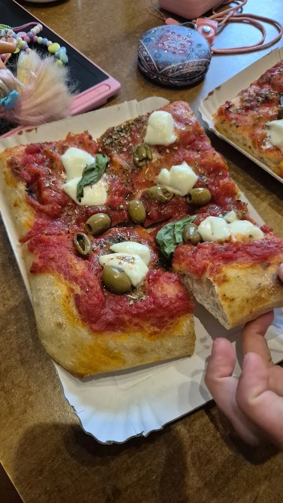 Ahmad_Bellavita - Italian Style Street Food_Bellagio_review