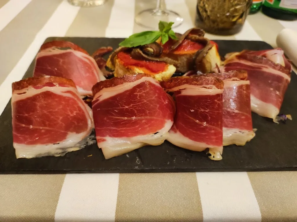 Valentino Ristorante Pizzeria_Bellusco_slider_image_3