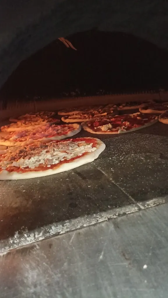 Pizzeria Il Castello di Bellusco restaurant in Bellusco