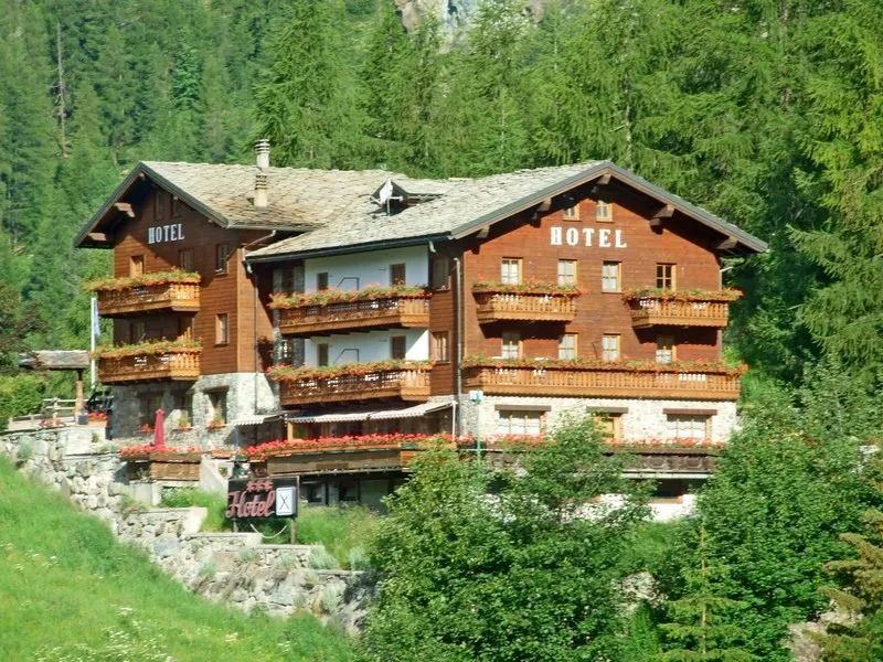 Hotel Ristorante Rascard_Valtournenche_slider_image_1