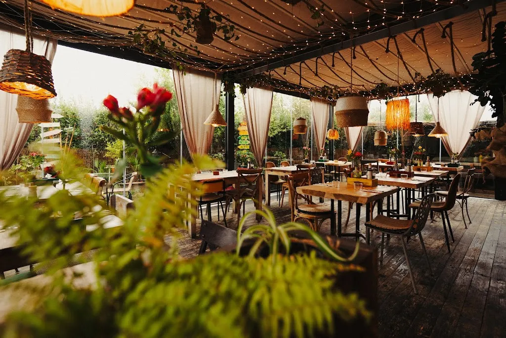 Lario's Bistrot restaurant in Bene Lario