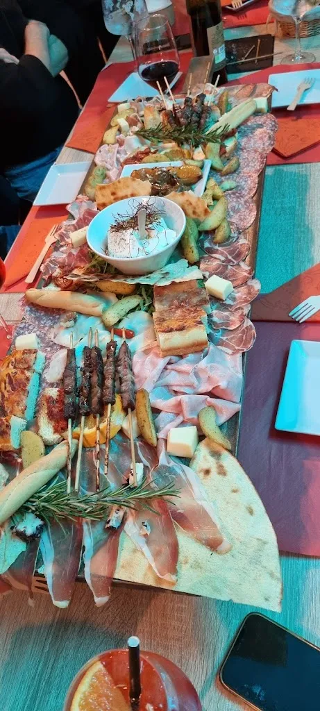 Il Gallo Nero restaurant in Beregazzo