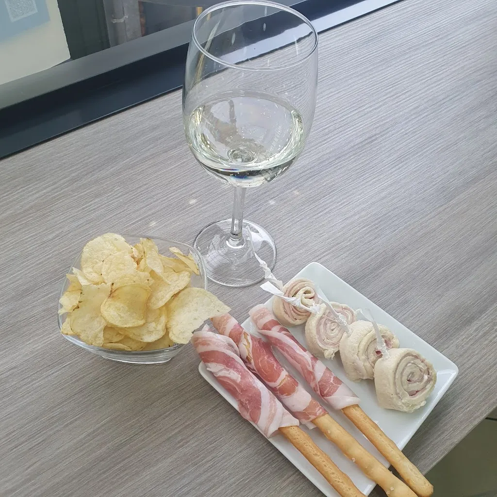 Menu_Bar Smeraldo_Beregazzo con Figliaro_image_5