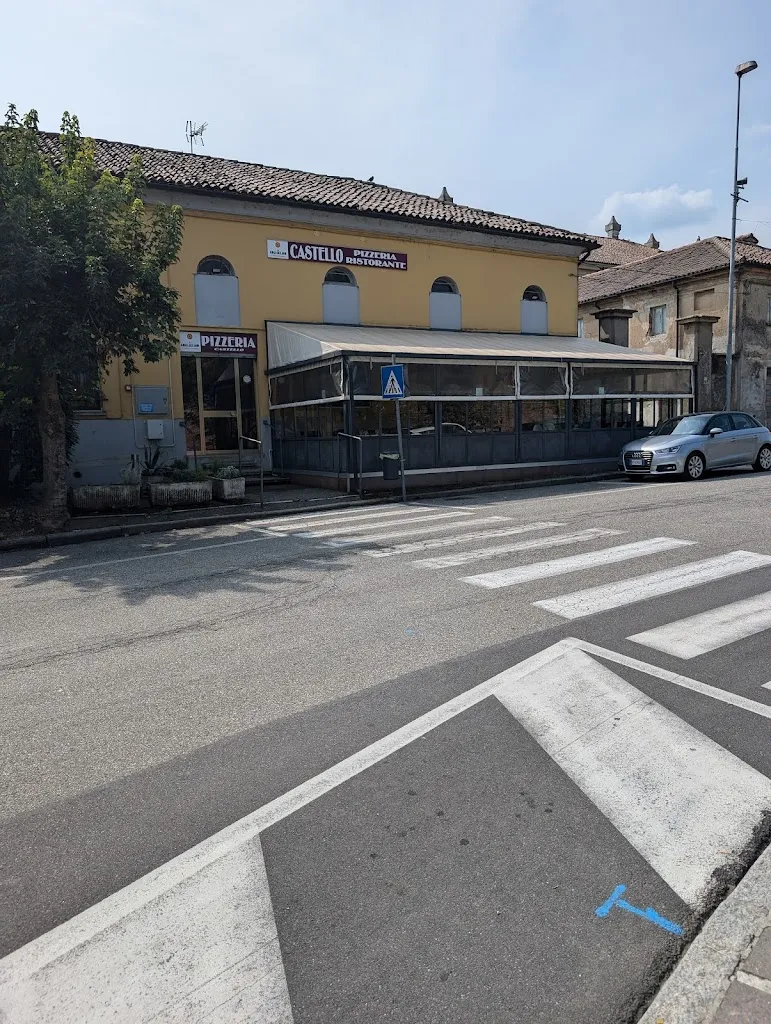 Pizzeria Castello_Bereguardo_slider_image_3