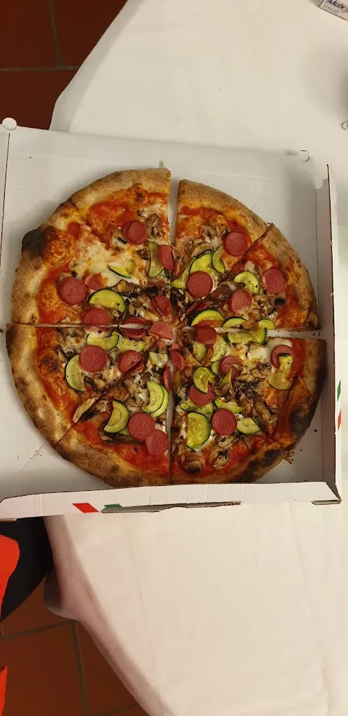 Nadia Aggour_Pizzeria Del Mulino_Bereguardo_review