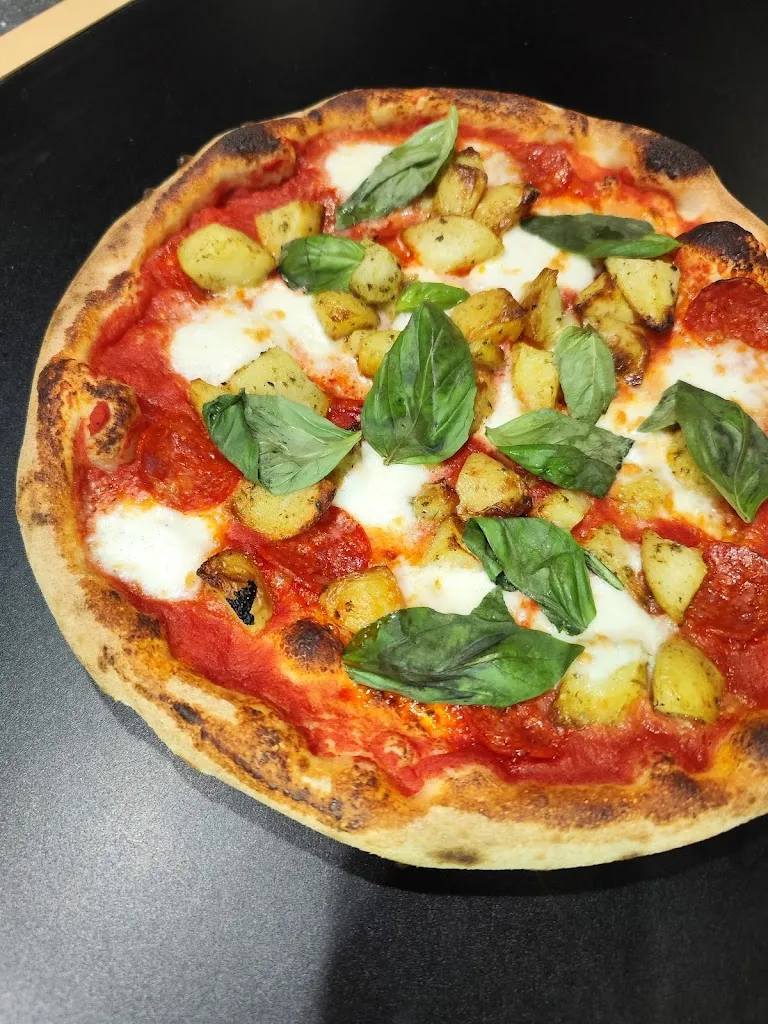 Pizzeria Del Mulino_Bereguardo_slider_image_2