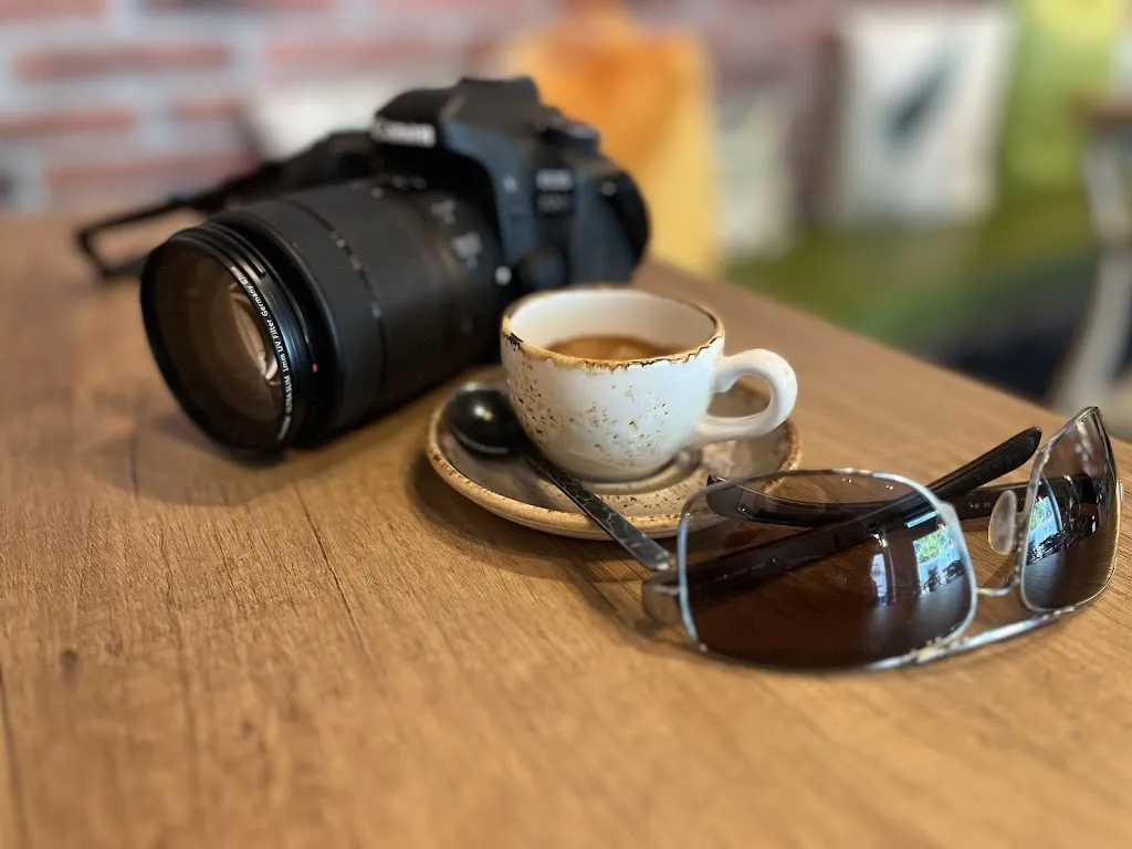 Karen Durandt_Wonder Cafe Hamburgeria_Bellano_review