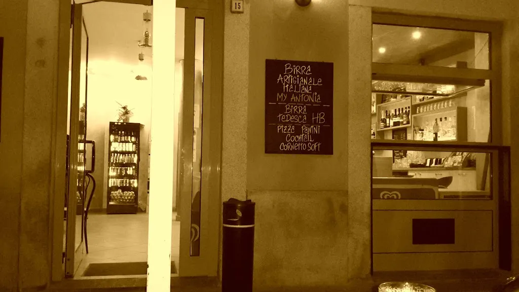 Da Roberta BAR CENTRALE restaurant in Bellano