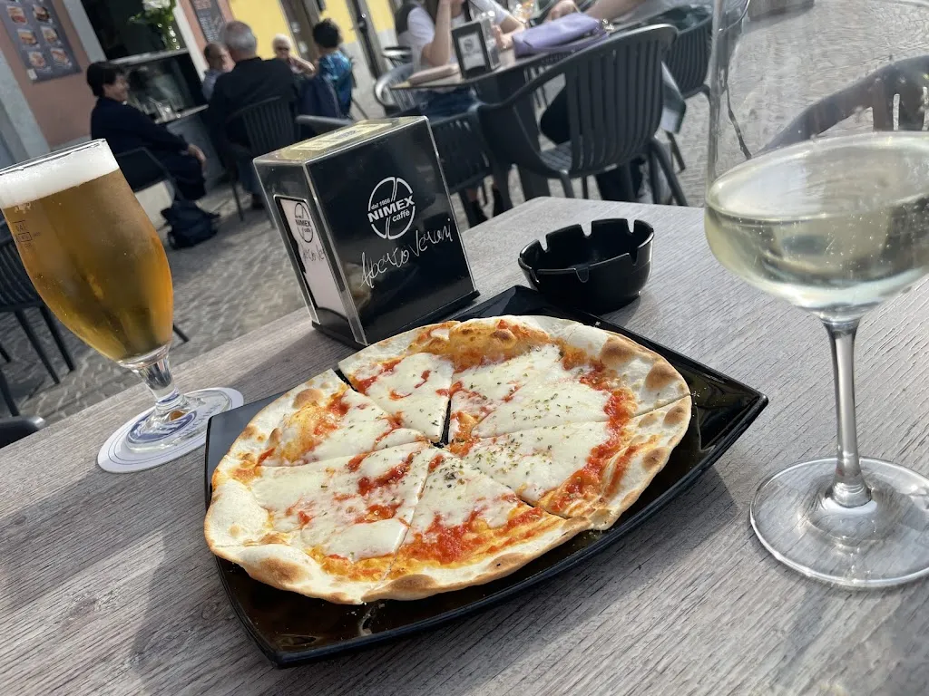 Da Roberta BAR CENTRALE_Bellano_slider_image_3