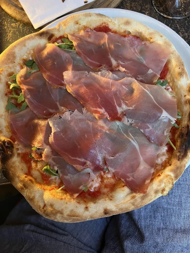 Nina Arleth_TRUTH WINE FOOD & DRINK_Bellano_recensione