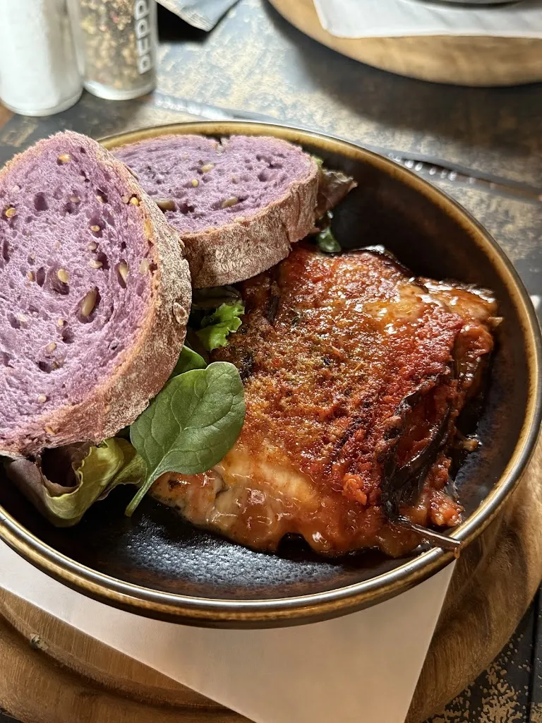 sarah thomsen_TRUTH WINE FOOD & DRINK_Bellano_recensione