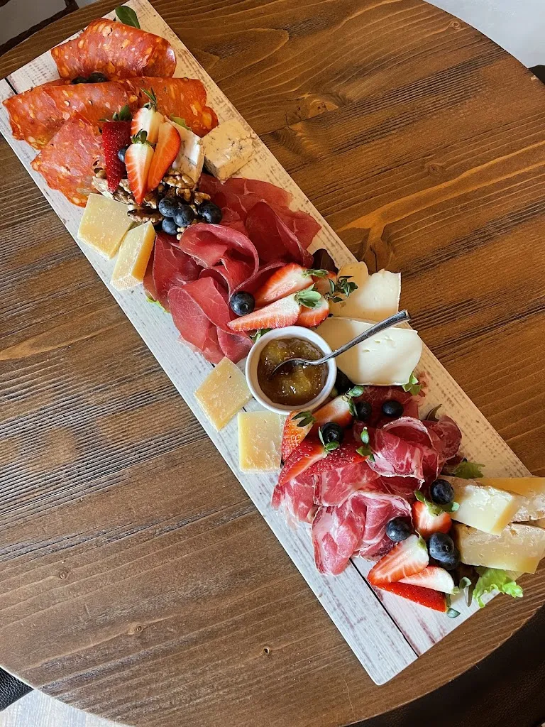 TRUTH WINE FOOD & DRINK_Bellano_slider_image_2