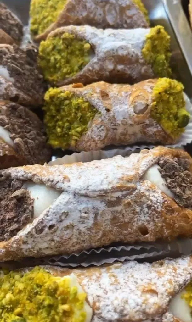 Gabriele Longhitano_Bar Roma Pasticceria Italian breakfast_Bellano_review