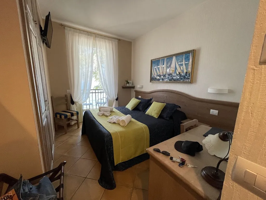 Hotel Restaurant Meridiana_Bellano_slider_image_2